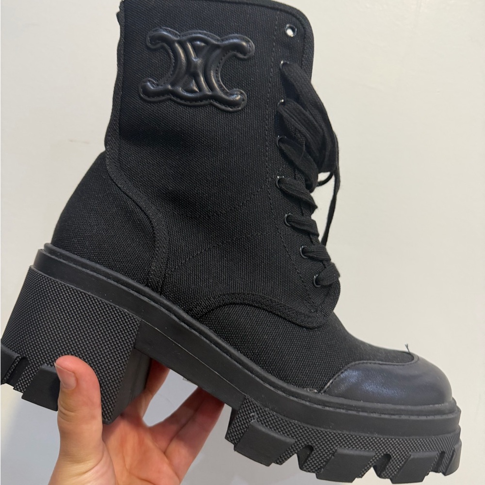 Fashion Nova Black Chunky Combat Boots